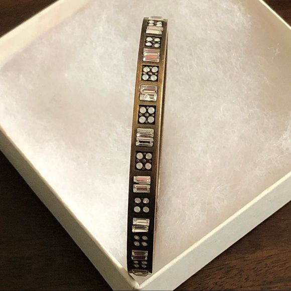 SILPADA Modern MAVEN Swarovski Crystal Accented Brass Bangle NIB - Picture 5 of 13